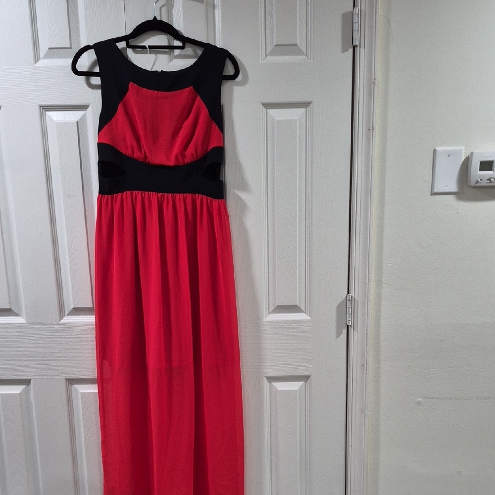 Sweet Storm Black and Red Maxi Dress